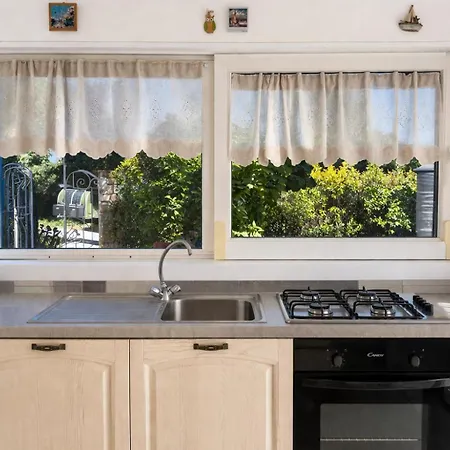Apartmán Grazia's House - Con Giardino Vista Mare - Posto Auto Privato *